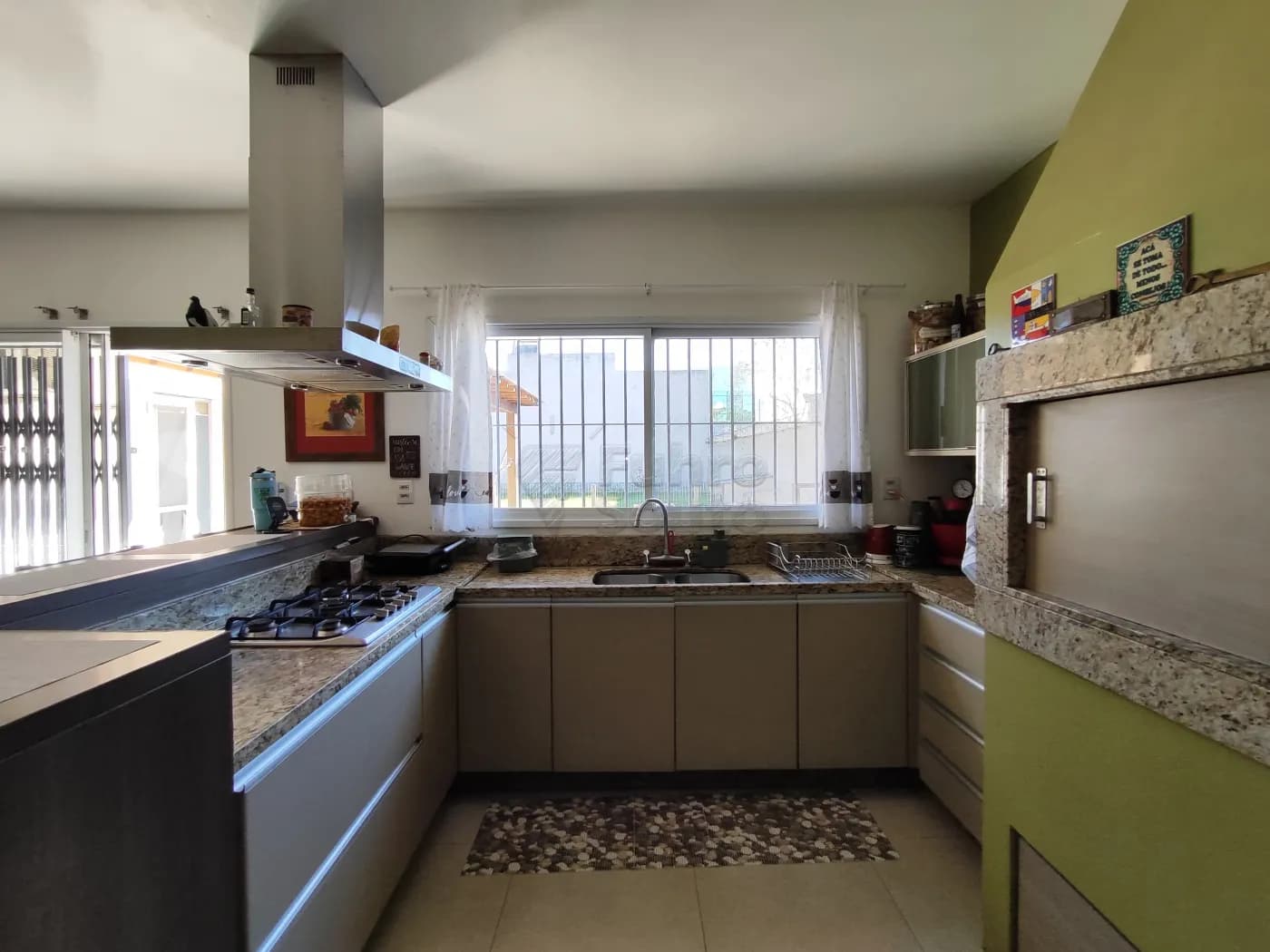yjfe7q-pelotas-casa-padrao-tres-vendas-27-09-2025_09-18-56-15.webp