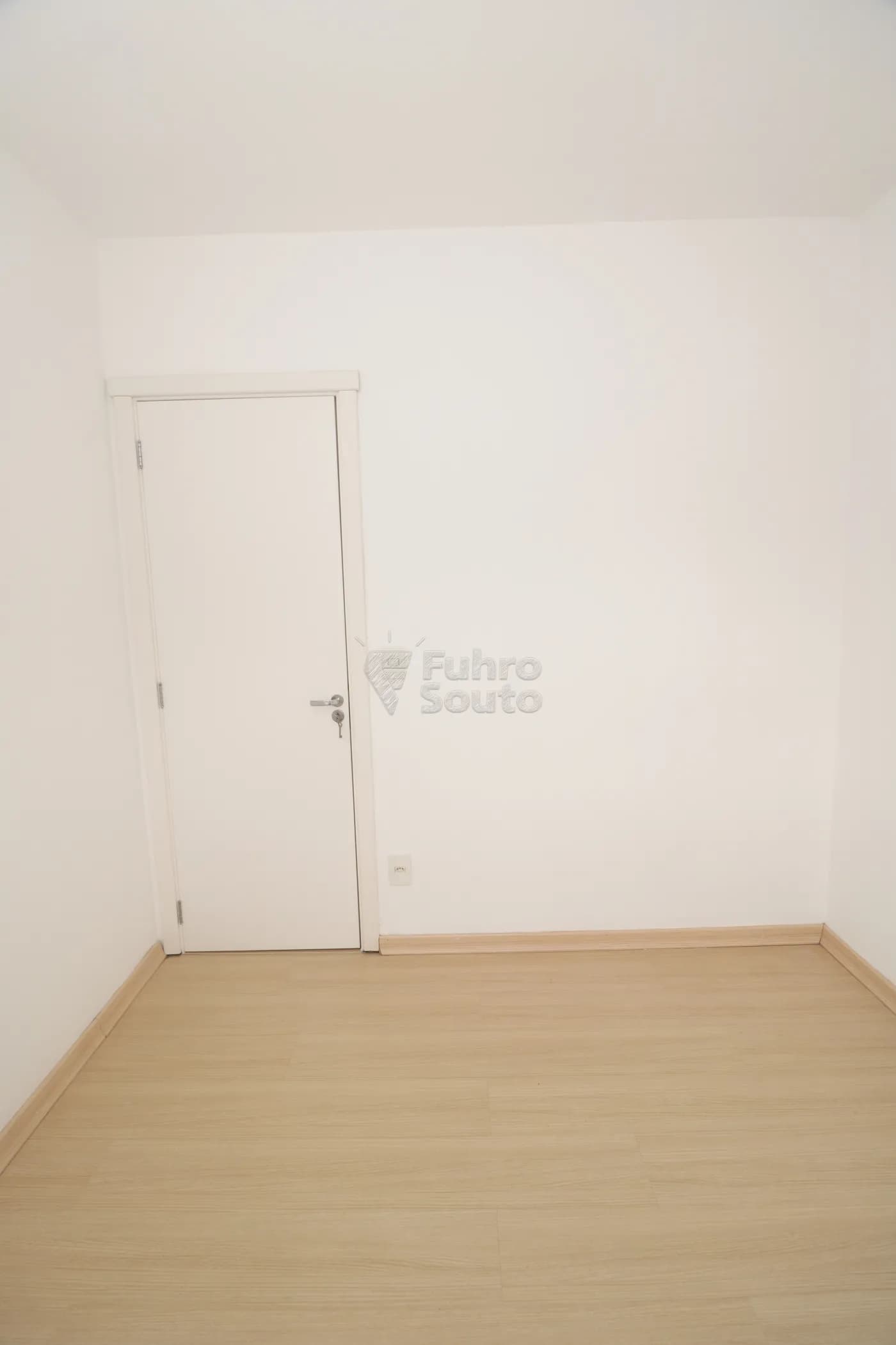 yqpavt-pelotas-apartamento-padrao-centro-01-12-2025_21-54-59-34.webp