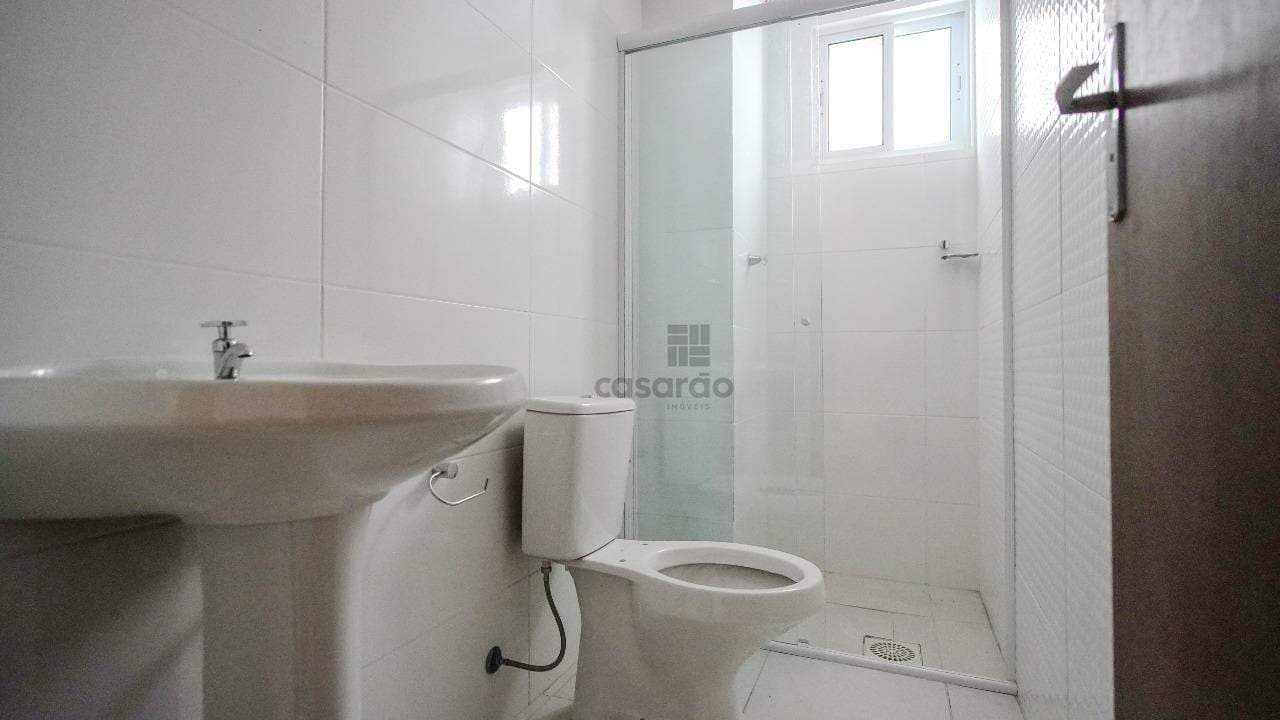 ywk7nc-apartamento-2-quartos-no-pelotas-banheiro-social.jpg