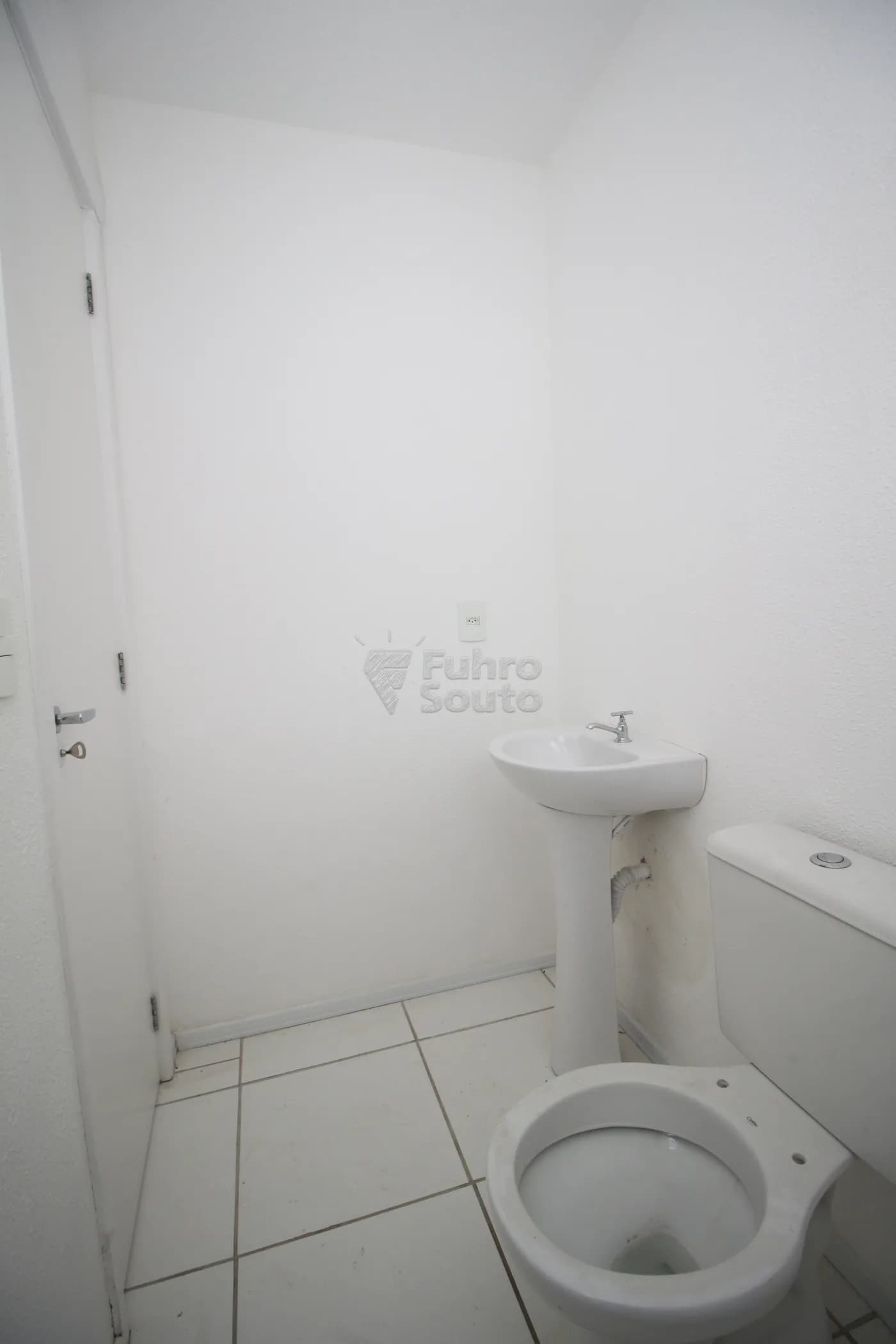 yyk2c-banheiro.webp