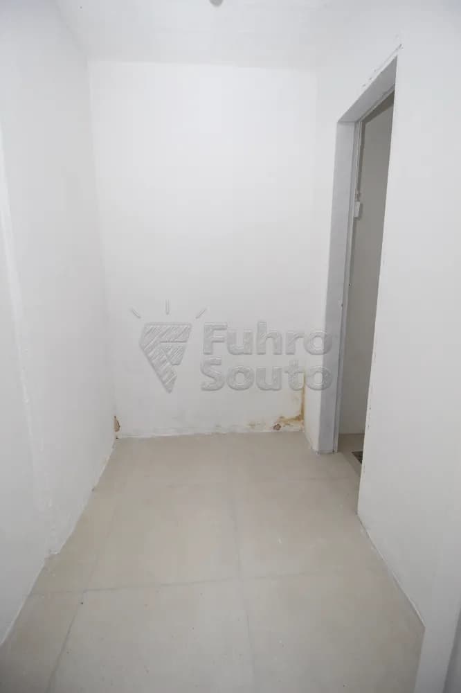 z0sqjih-pelotas-comercial-predio-centro-13-04-2023_00-48-27-27.webp