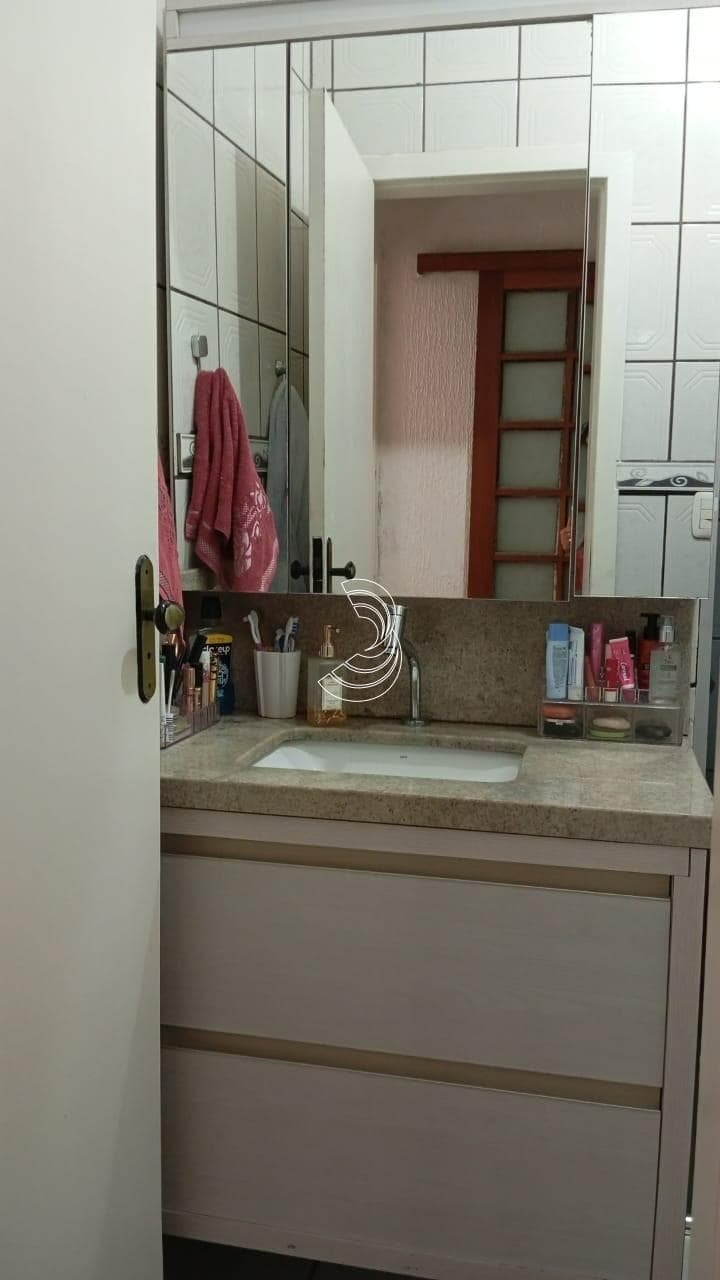 z3g04s-i85XSp93WNo34zI_1432065fb487d5cf01_jBmM2NhZjE4MzNi_o_wm.jpg