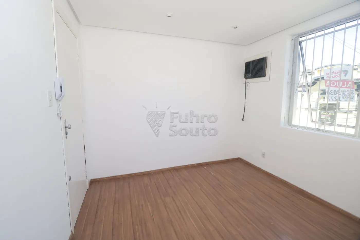 z5f0t-pelotas-comercial-sala-em-condominio-centro-05-02-2026_00-48-24-6984130891d92.webp