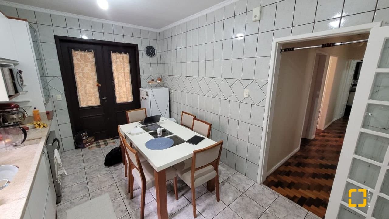 zcm60k-i8oYKAZ87ee29Q1UR4Y2_5411167f94d6e250f2.jpg