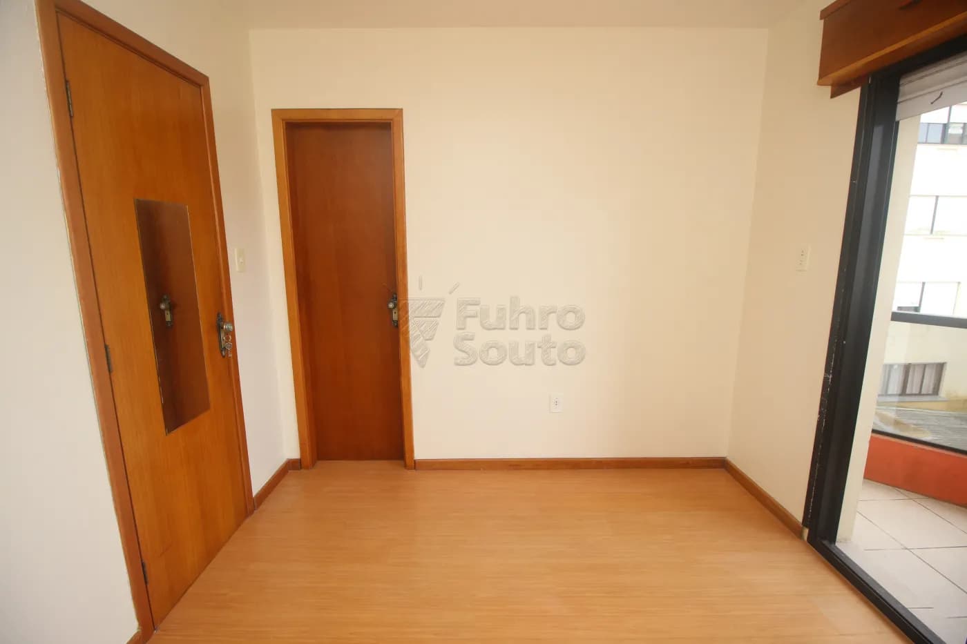 ze22qm-pelotas-apartamento-padrao-centro-18-10-2025_00-57-18-14.webp