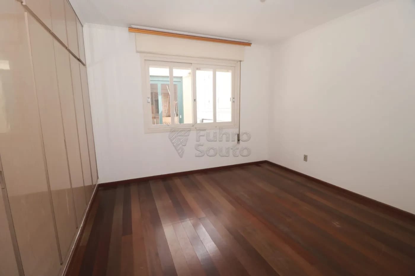 zf1lg5s-pelotas-casa-padrao-centro-03-03-2026_13-53-47-69a7121b76a44.webp