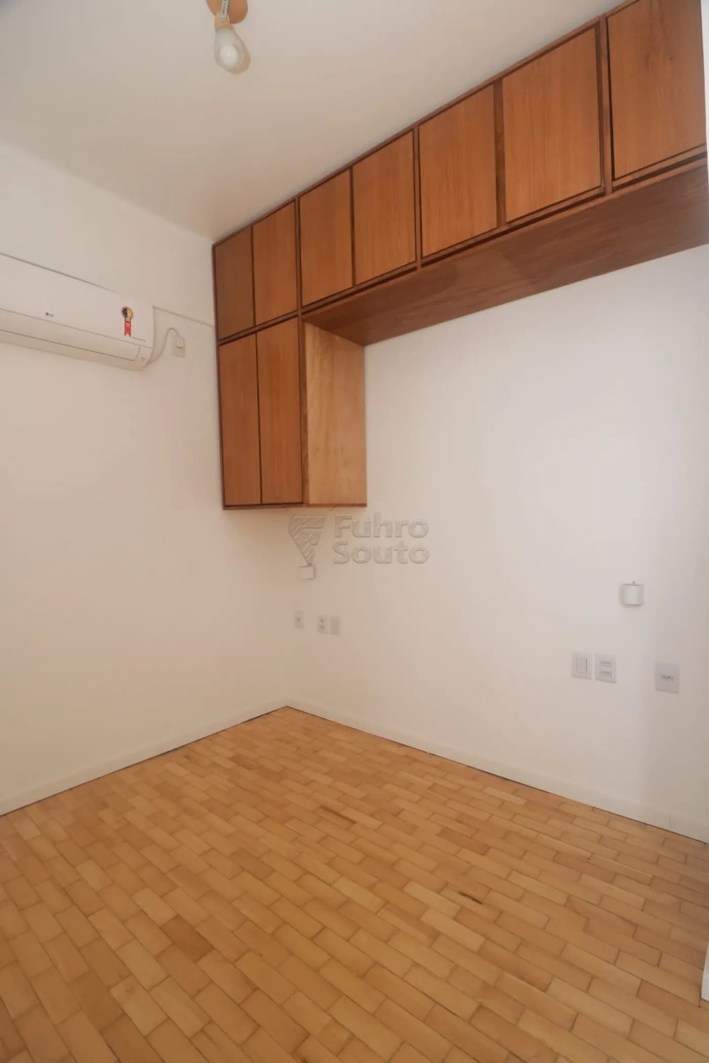zkit1-pelotas-apartamento-padrao-centro-19-04-2026_15-58-06-69e525be81d8b.webp
