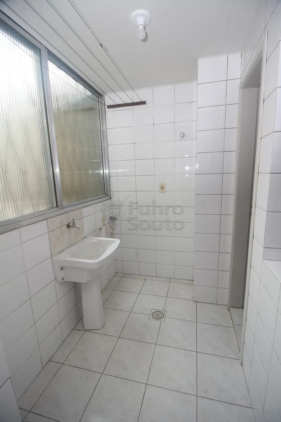 zlllfp-pelotas-apartamento-padrao-centro-29-08-2025_21-54-36-29.webp