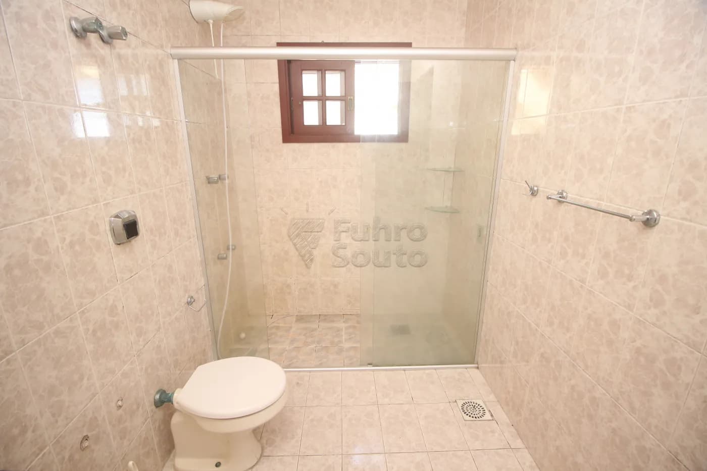 zln7li-pelotas-casa-padrao-areal-15-11-2024_15-17-39-30.webp