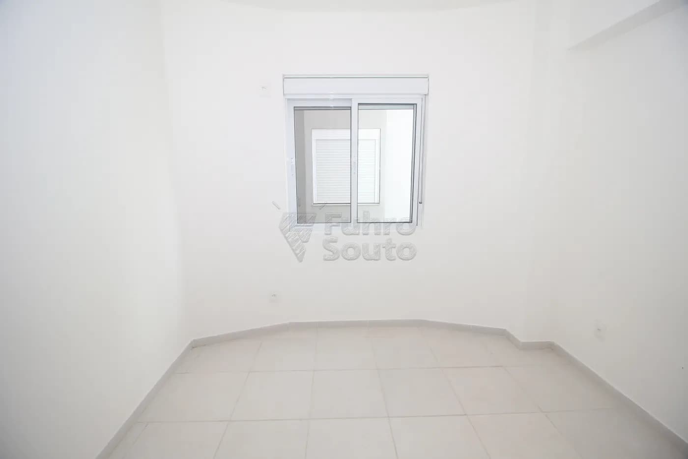 zrz0qi-pelotas-apartamento-padrao-centro-18-12-2024_00-46-39-10.webp