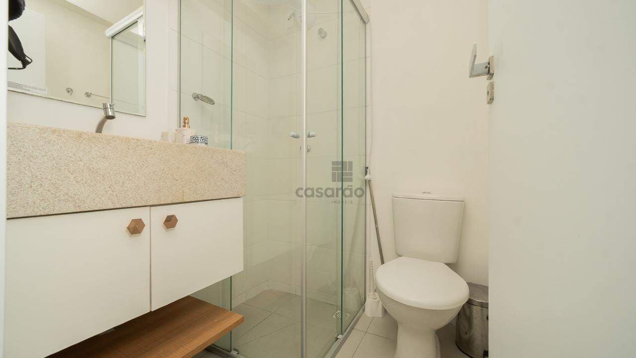 zykygh-studio-1-quarto-no-pelotas-banheiro-social.jpg